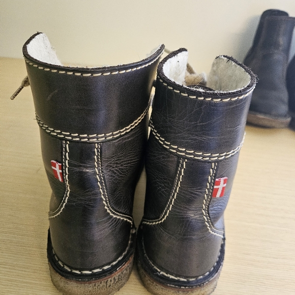 Danish Duckfeet Wool Lined Boots Size 41, Style Odense - Picture 2 of 4